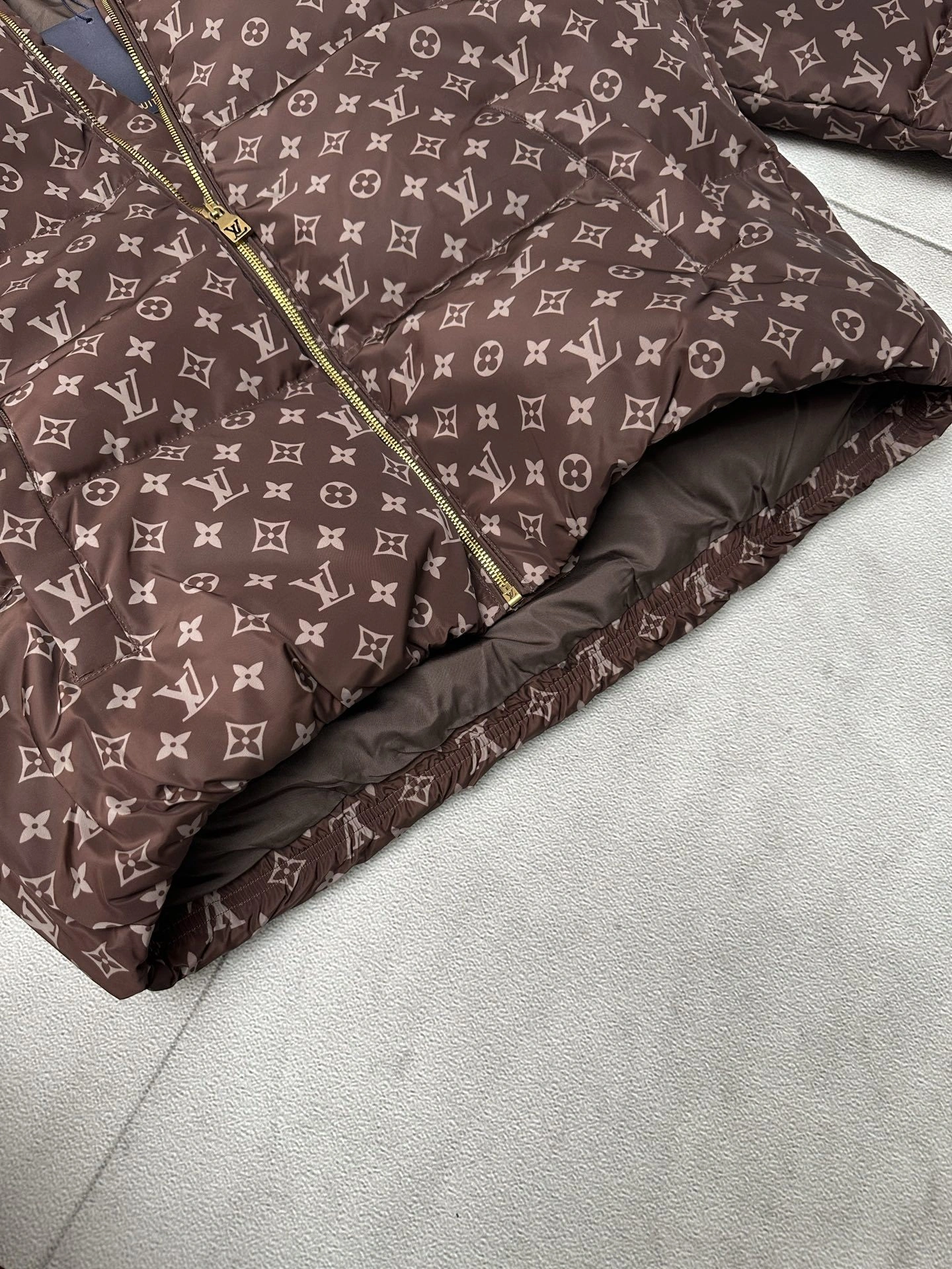 wg.luxury-- 8V Down jacket item: E-F431J1718